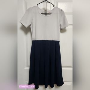 🔥OBO🔥 ⚫️ LuLaRoe Women's Amelia Dress Small